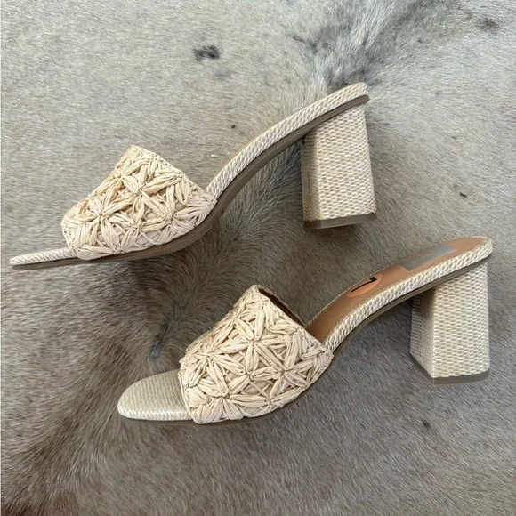 DV Dolce Vita Honey Sandals 7 NWOB - Picture 2 of 5